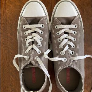 Grey Converse Sneakers Size 7